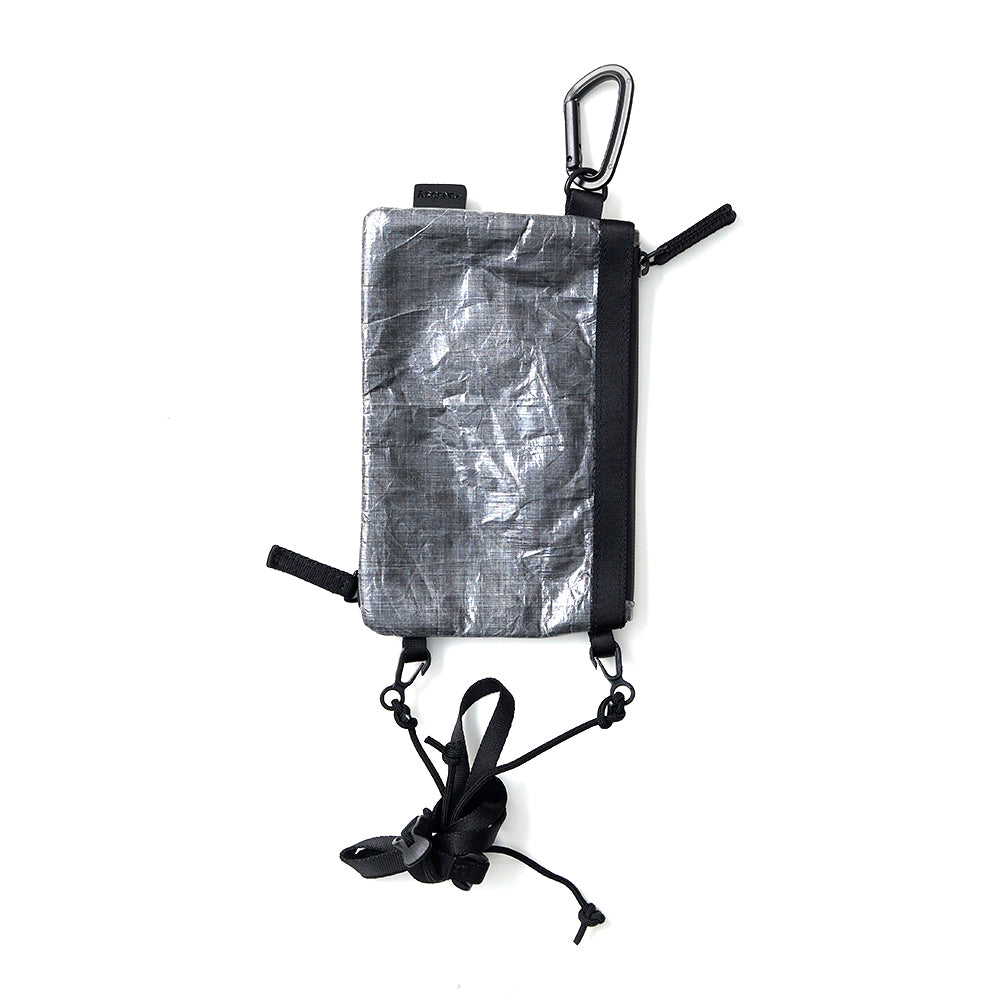 ドックイン ポーチ ウィズ ダイニーマ Dock in pouch with Dyneema® – A SCENE